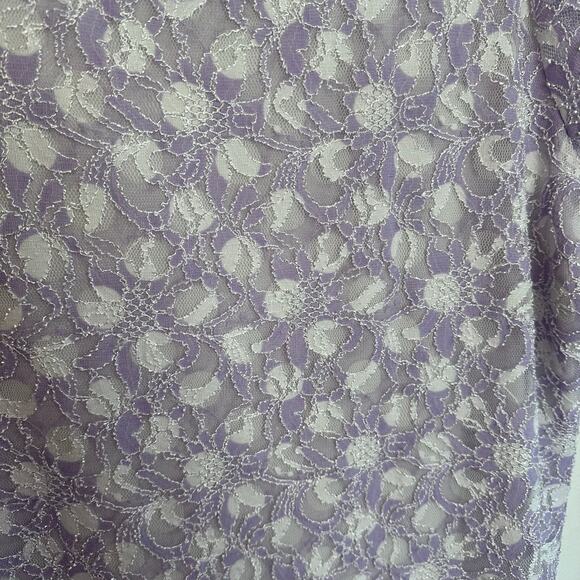 Susan Graver lavender floral print stretch lace peplum back top plus size 2X - Picture 4 of 8